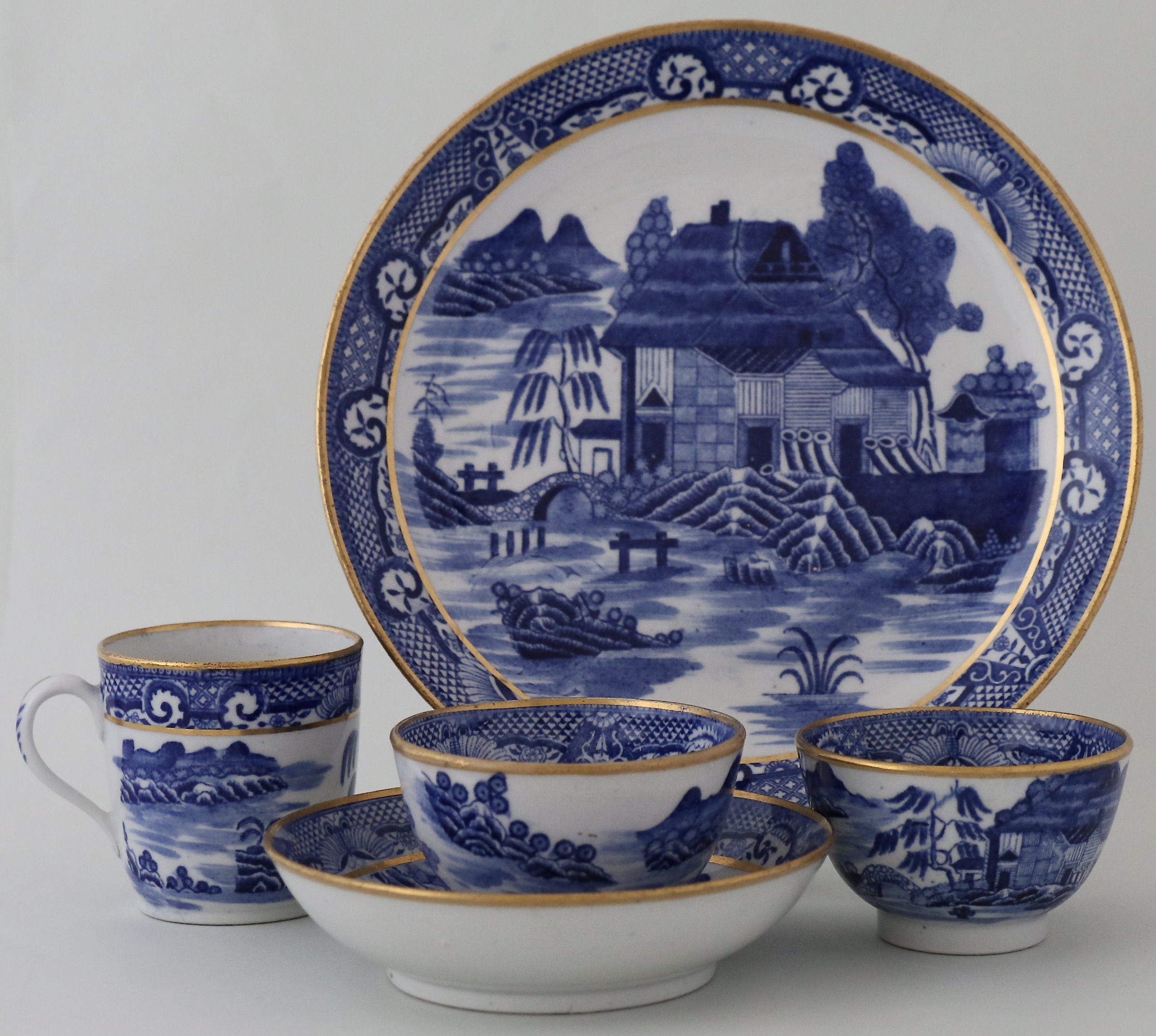 New Hall 'Trench Mortar' part set with rare plate - Cotswold Antiques